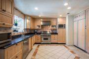 5490FairviewPlace_LoRes-7-of-11